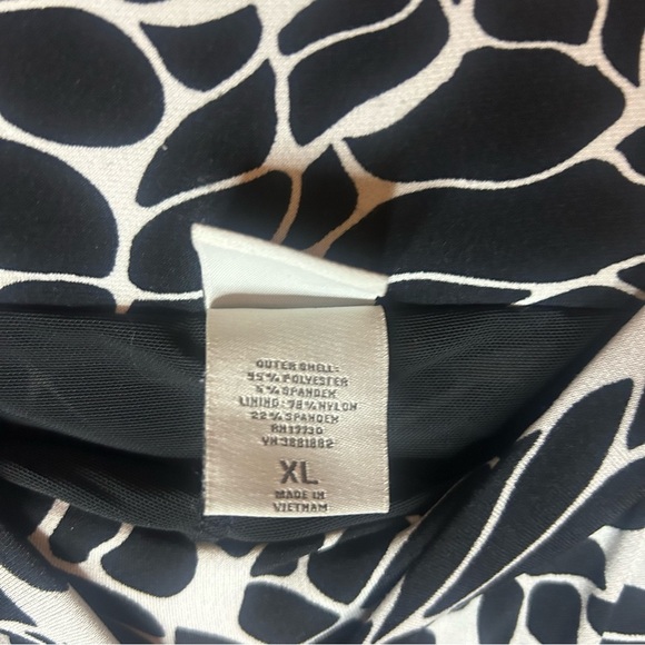 Merona Black and White Pencil Skirt Knee-Length Casual with shorts size XL - Picture 6 of 8